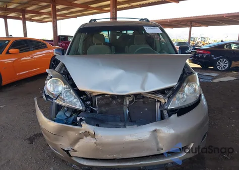 2008 Toyota Sienna Le z USA, uszkodzony, nr VIN 5TDZK23C78S149825